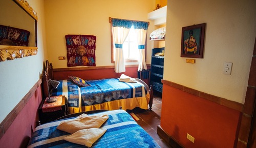 Habitación económica doble, 2 camas individuales, baño compartido
