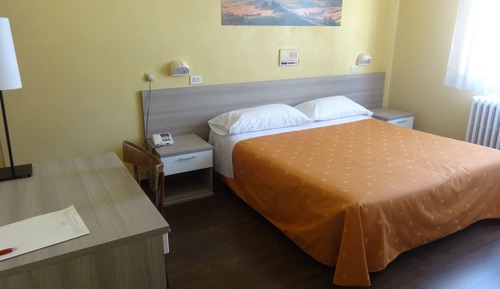 Habitación con 1 cama doble o 2 individuales