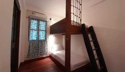 Habitación económica, baño compartido