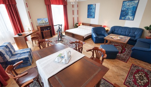 Habitación junior, bañera, vistas a la ciudad (3 Adults)