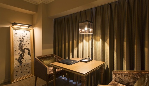 Habitación superior con 2 camas individuales, no fumadores (Club Lounge Access, Breakfast Incl.)