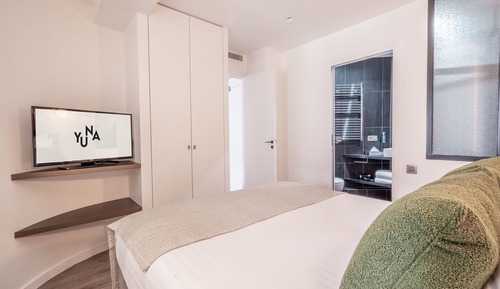 1 Bedroom Apartment with Balcony - City View - 38m2