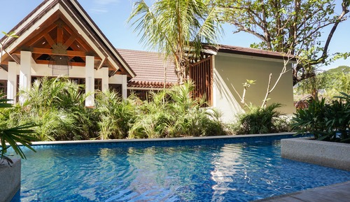 Habitación Deluxe, acceso a la piscina, vistas a la piscina (Direct Pool Access)