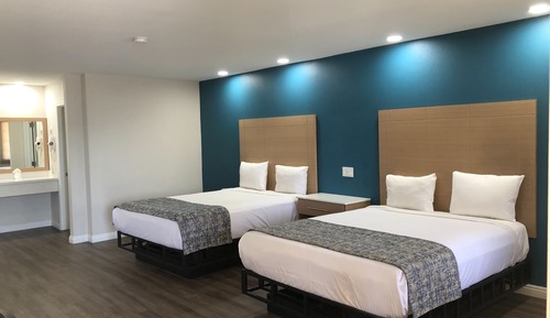 Habitación Deluxe, 2 camas de matrimonio (Ground Floor Only)