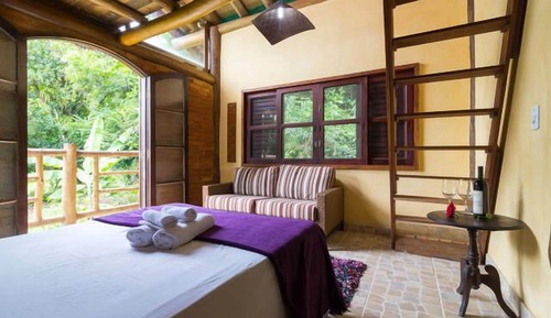 Suite, baño privado, vistas al jardín (Fogo)