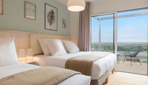 Habitación familiar, balcón