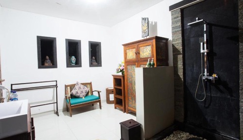 Deluxe Room with Garden View (Allure)
