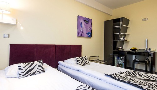 Habitación con 2 camas individuales