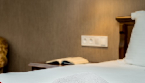 Habitación estándar con 1 cama doble o 2 individuales