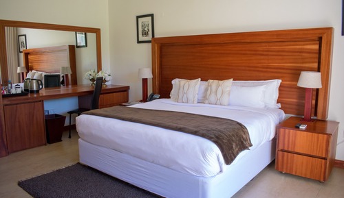 Habitación estándar con 1 cama doble o 2 individuales