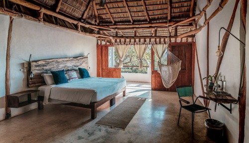 Comfort Single Room, 1 Bedroom, Partial Ocean View