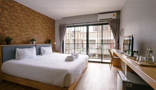 Apartamento Confort, 5 habitaciones, vistas a la piscina