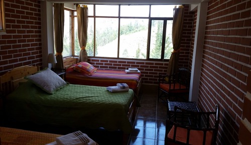 Basic Triple Room, Multiple Beds, Non Smoking, Mountain View