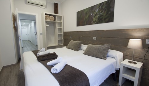 Habitación con 1 cama doble o 2 individuales, vistas a la ciudad