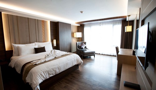 Deluxe Room, King Bed
