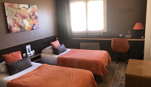 Habitación con 2 camas individuales