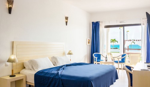 Habitación doble, vistas al mar (Terrace)