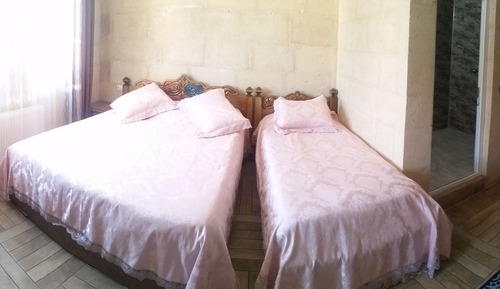 Deluxe Triple Room, 1 Bedroom, Hill View (with A/C)