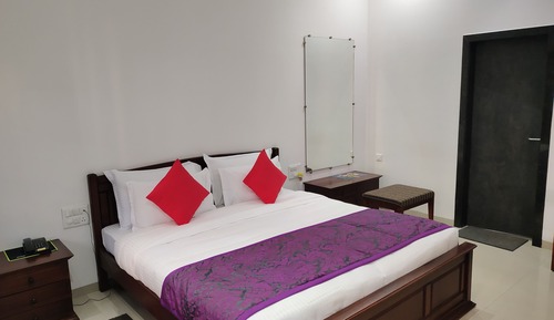 Habitación Confort doble, 1 cama de matrimonio grande, balcón, vistas al jardín