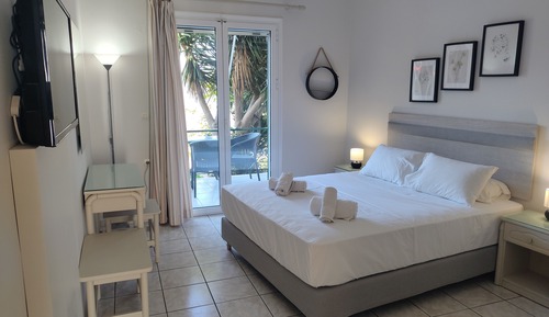 Estudio, vistas al mar