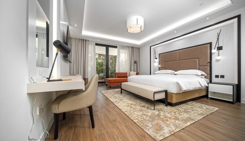 Villa Grand, 4 habitaciones, balcón, vistas al jardín