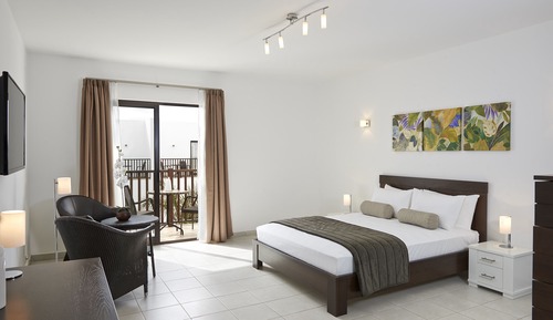Habitación, balcón (SOL)