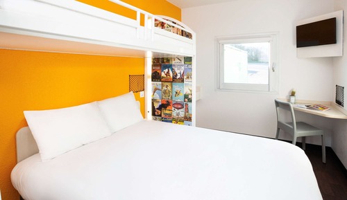 Habitación (Renovated TRIO Room for 3 people max)