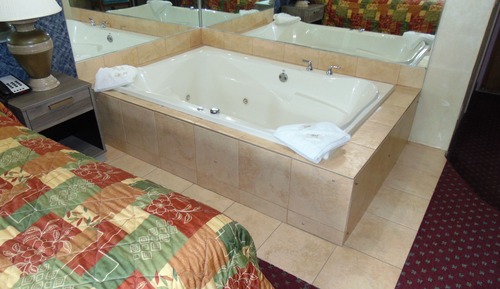 Suite, 1 cama de matrimonio, bañera de hidromasaje