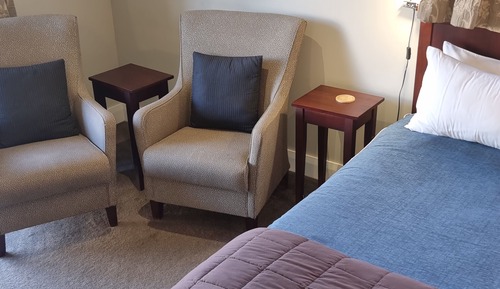 Habitación superior con 1 cama doble o 2 individuales