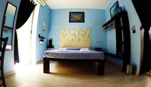 Habitación (Blue)