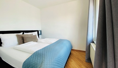 Ático de lujo, 1 cama de matrimonio grande, balcón, vistas a la ciudad