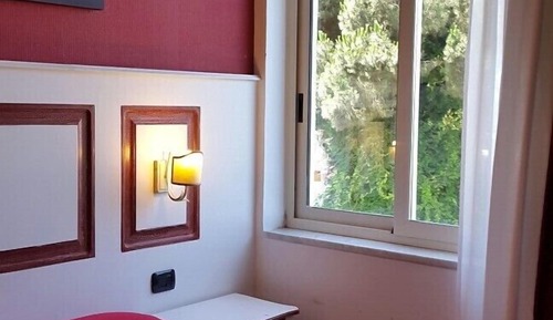 Habitación Confort con 1 cama doble o 2 individuales