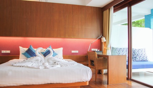 Habitación Deluxe doble, 1 cama doble, vistas parciales al mar