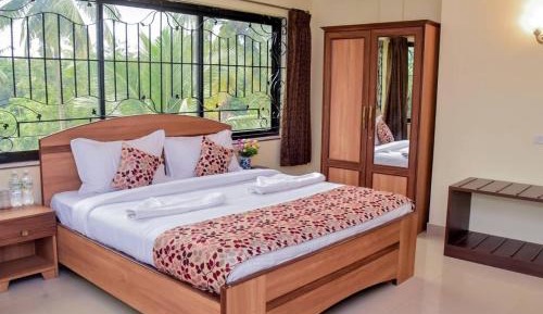 Standard King Room