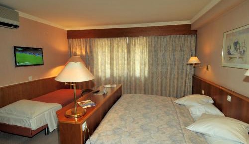 Basic Triple Room