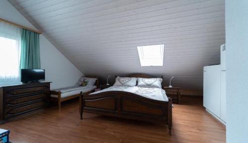Quadruple Room with Shared Bathroom