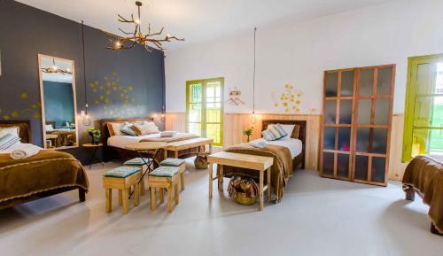 Quadruple Room with Private Bathroom