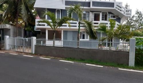 Villa - Beach Front