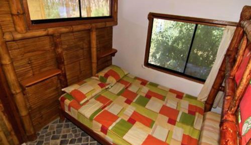 Bungalow (6 Adults)