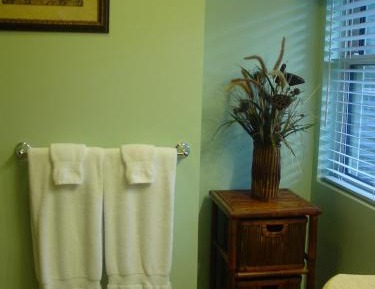 Deluxe King Suite
