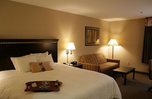 Olathe Hotel | Hampton Inn Olathe