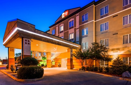 Fort Gary Hotel | Best Western Plus Pembina Inn & Suites