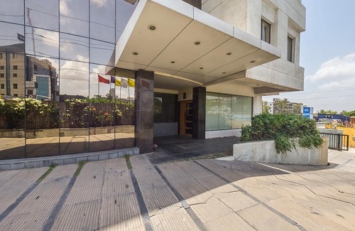 Phase 1 Hotel | OYO 1349 Hotel Solitaire