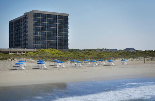 Atlantic Beach Hotel | DoubleTree by Hilton Atlantic Beach Oceanfront