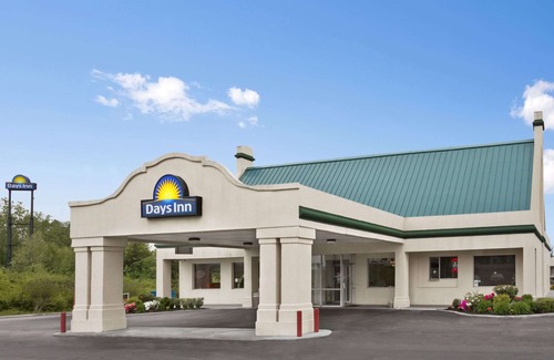 Emporia Hotel | Days Inn by Wyndham Emporia