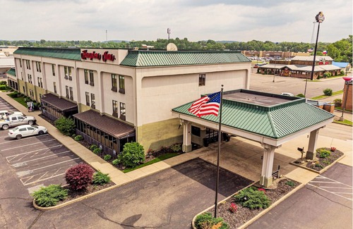 New Philadelphia Hotel | Hampton Inn New Philadelphia