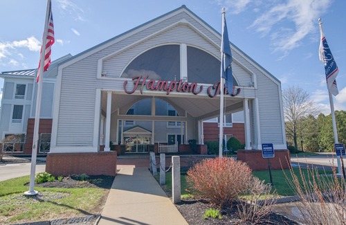 Bow Hotel | Hampton Inn by Hilton Concord/Bow