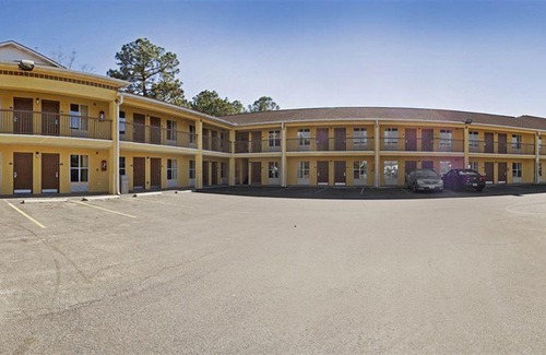 Alma Hotel | Days Inn by Wyndham Alma