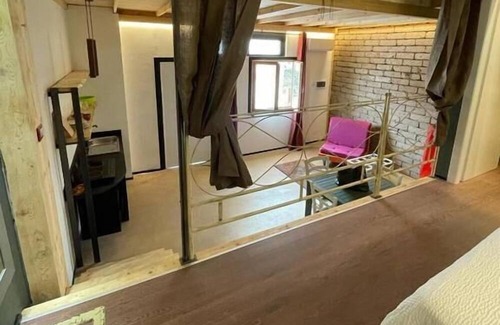 Borgo Roma Apartamento | GARBINI AT THE LOFT F FAIR