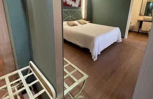Borgo Roma Apartamento | GARBINI AT THE LOFT F FAIR